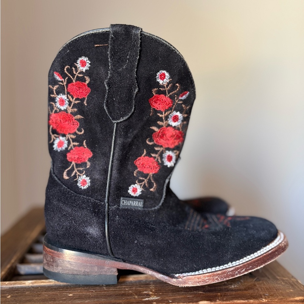 Chaparral Kid’s Nobuck Floral Nobuck Leather Square Toe Black Boot Size 13C US